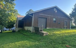 9197 County Road 418, Hannibal, MO 63401