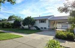 411 S Jordan Ave, Miles City, MT 59301