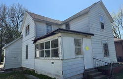 1323 Elm St, Lima, OH 45805