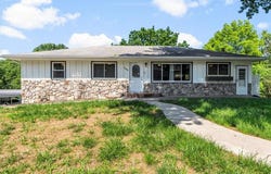2800 S Cedar Crest Terrace, Independence, MO 64057