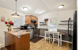 2696 SE PALMQUIST Rd, Gresham, OR 97080