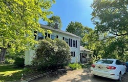 4 Brigham St, Hubbardston, MA 01452