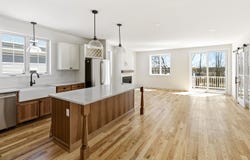27 Eden Lane, Portsmouth, NH 03801