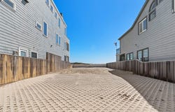 17025 S Pacific Avenue, Huntington Beach, CA 90742