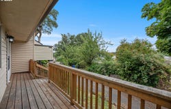430 E HEREFORD ST, Gladstone, OR 97027