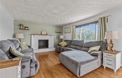 941 Angelo Dr, Baldwin Boro, PA 15236