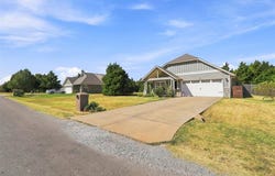9437 Prairie Dog Drive, Edmond, OK 73034