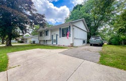 3207 E Bristol Street, Elkhart, IN 46514