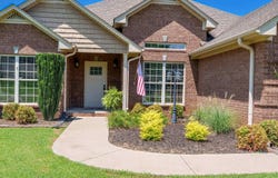 143 Savanna Dr, Killen, AL 35645