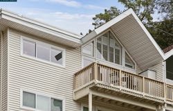122 Ascot Ct, Moraga, CA 94556