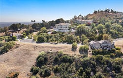 10192 Saint Cloud Lane, North Tustin, CA 92705