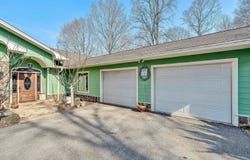 23 Waterpoint Ct, Moneta, VA 24121