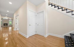 15 W Overlook, Port Washington, NY 11050