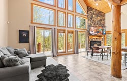 41650 Clover Creek Road, Klamath Falls, OR 97601