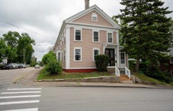 23 Mount Vernon Street, Somersworth, NH 03878