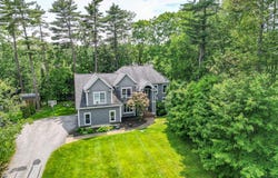 24 Surrey Lane, Falmouth, ME 04105