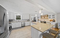 5 Samson Rd, Foxboro, MA 02035