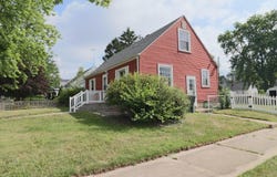 1102 Lafayette Street, Valparaiso, IN 46383
