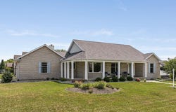 9428 Poplar Creek Place, Leo, IN 46765