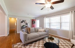 1009 W 97th Street, Kansas City, MO 64114