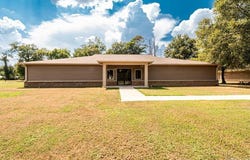302 S School St, Dermott, AR 71638