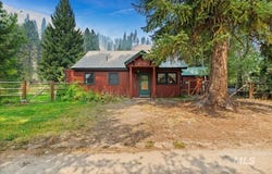 44 Osprey Dr, Lowman, ID 83637