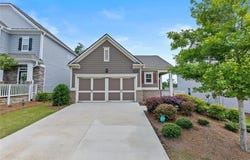 6469 Crosscreek Lane Lane, Flowery Branch, GA 30542