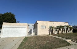 2067 W 65th Pl, Los Angeles, CA 90047
