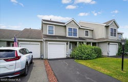 35 Justine Court, East Greenbush, NY 12144