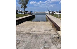 51 N Schooner Point, Port Clinton, OH 43452