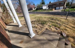 2827 W LARCHMONT Lane, Peoria, IL 61615