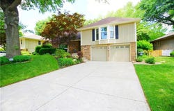 1213 Arawak Street, Blue Springs, MO 64015