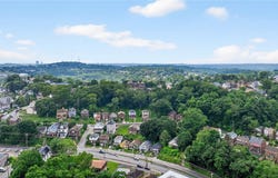 411 Center Ave, West View, PA 15229