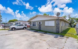 4776 E 10th Ave, Hialeah, FL 33013