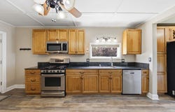 17 Clark St, Westfield, MA 01085