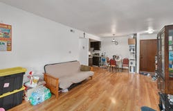 7815 Douglas Avenue unit: 304, Urbandale, IA 50322