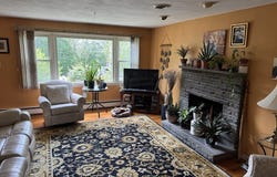 17 Maplewood Rd, Worcester, MA 01602
