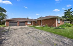 1201 Johnston Drive, Aurora, IL 60506