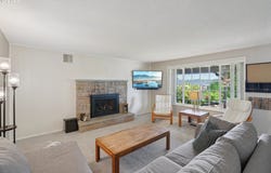 240 BARKER AVE, Oregon City, OR 97045
