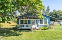 8 RIVERWOOD CIR, KETTLE FALLS, WA 99141