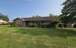 405 Easthaven Drive, Centralia, IL 62801