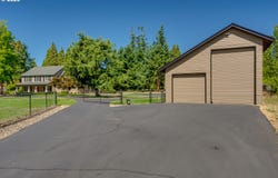 39125 EASTON Ln, Springfield, OR 97478