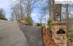 1690 Evergreen, Boone, NC 28607