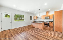50 Carnelian Ave, Ponderay, ID 83852
