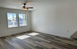 29 Village Circle, Augusta, ME 04330