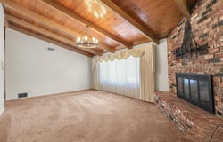 910 Hallmark Drive, Redding, CA 96001