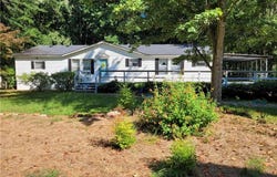 847 Knottywood Drive, Lavonia, GA 30553