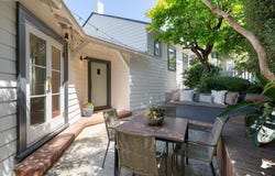 5283 Harbord Dr, Oakland, CA 94618