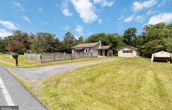 2961 RIDGE ROAD, NORTHUMBERLAND, PA 17857