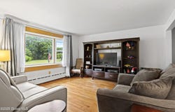 6 Hidley Rd Extension, North Greenbush, NY 12198